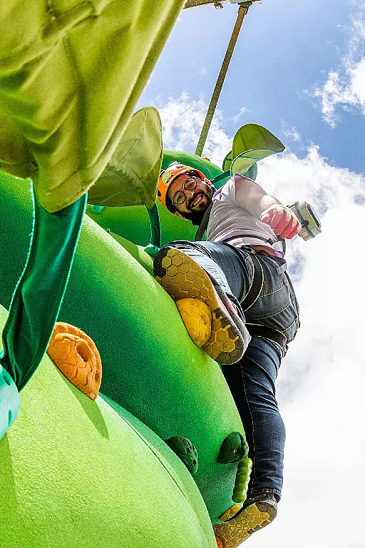 CLIMBING TOWERS